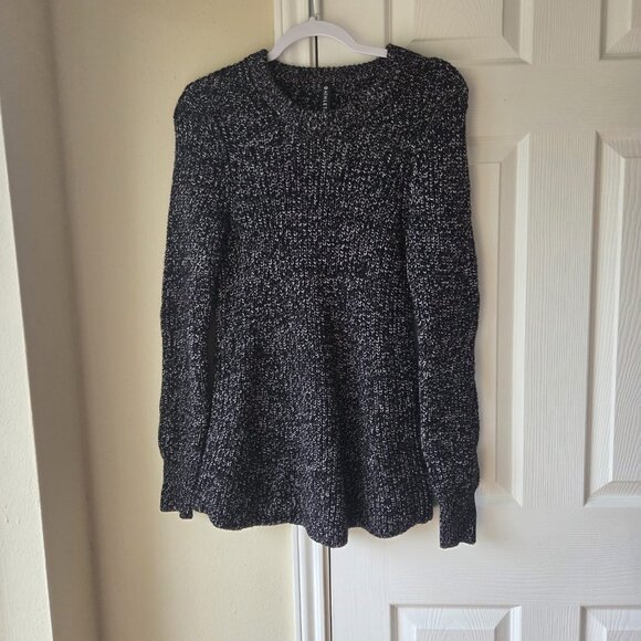 Athleta Sweater S Sierra Crew Black Wool NWOT - Picture 1 of 5